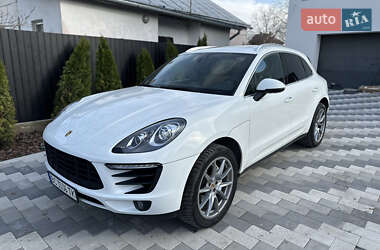 Внедорожник / Кроссовер Porsche Macan 2016 в 