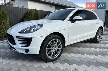 Внедорожник / Кроссовер Porsche Macan 2016 в 