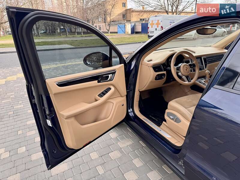 Позашляховик / Кросовер Porsche Macan 2014 в Одесі