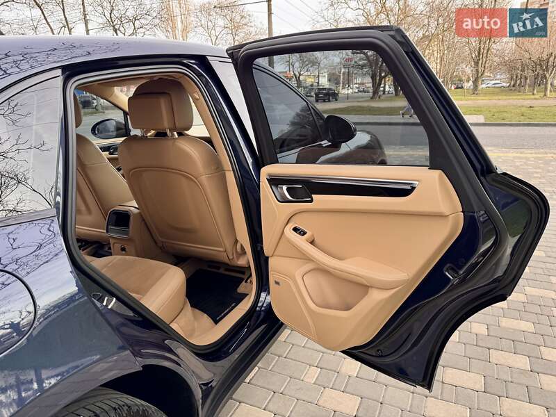 Позашляховик / Кросовер Porsche Macan 2014 в Одесі