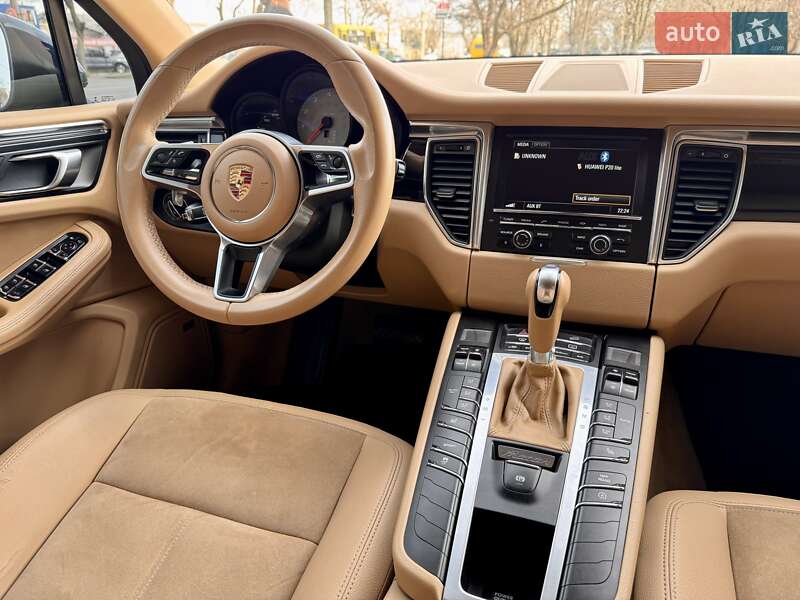 Позашляховик / Кросовер Porsche Macan 2014 в Одесі