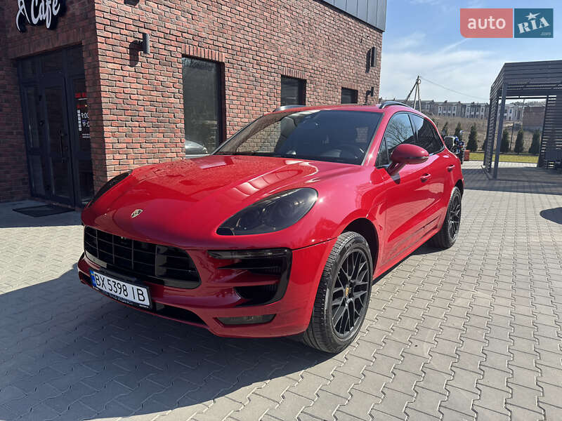 Внедорожник / Кроссовер Porsche Macan 2016 в 