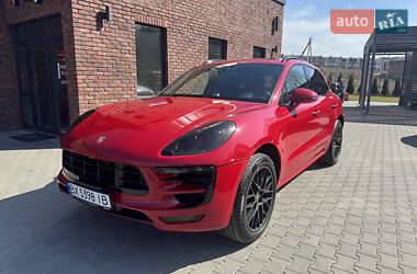 Внедорожник / Кроссовер Porsche Macan 2016 в 