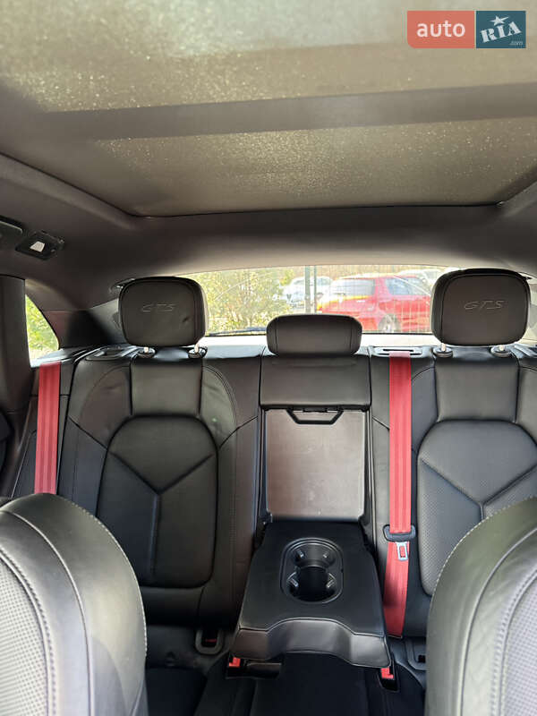 Внедорожник / Кроссовер Porsche Macan 2016 в Хмельницком