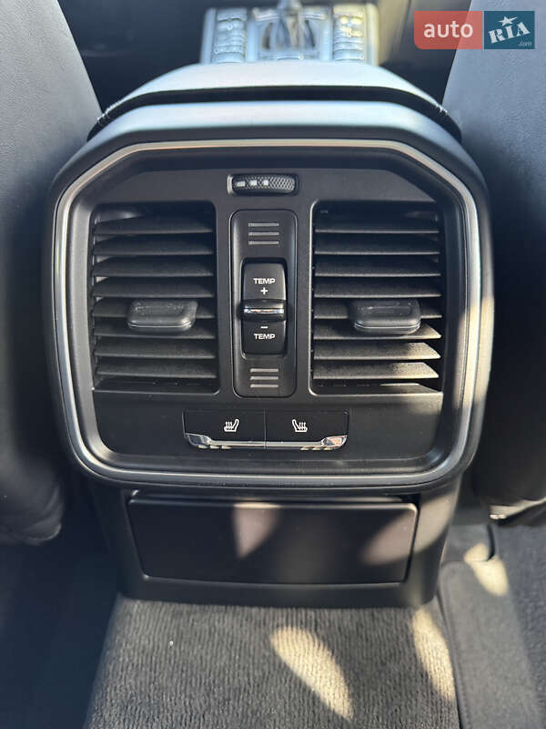 Внедорожник / Кроссовер Porsche Macan 2016 в Хмельницком