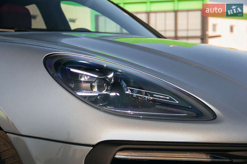 Позашляховик / Кросовер Porsche Macan 2024 в Києві