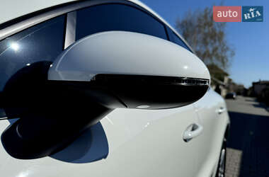 Внедорожник / Кроссовер Porsche Macan 2021 в 