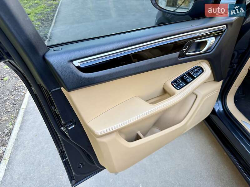 Внедорожник / Кроссовер Porsche Macan 2016 в Одессе фото 49 Внедорожник / Кроссовер Porsche Macan 2016 в Одессе