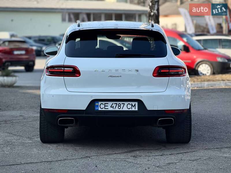 Внедорожник / Кроссовер Porsche Macan 2017 в Черновцах