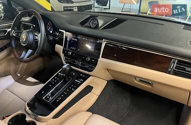 Внедорожник / Кроссовер Porsche Macan 2023 в 