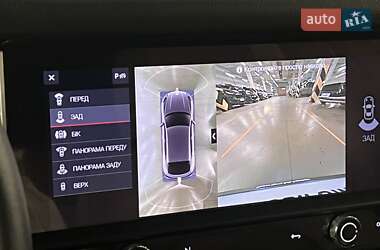 Внедорожник / Кроссовер Porsche Macan 2023 в 