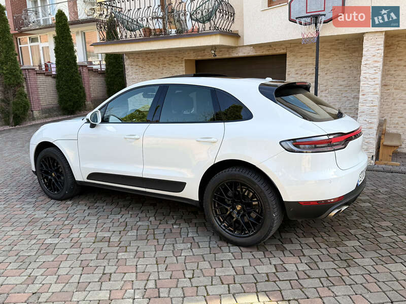Внедорожник / Кроссовер Porsche Macan 2021 в Черновцах