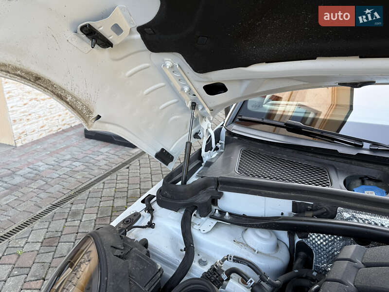 Внедорожник / Кроссовер Porsche Macan 2021 в Черновцах