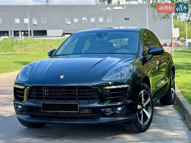 Внедорожник / Кроссовер Porsche Macan 2018 в Киеве