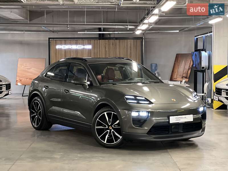 Позашляховик / Кросовер Porsche Macan 2024 в Києві