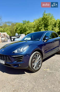 Позашляховик / Кросовер Porsche Macan 2014 в 