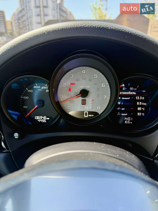 Внедорожник / Кроссовер Porsche Macan 2014 в Львове