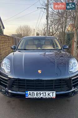 Позашляховик / Кросовер Porsche Macan 2016 в 