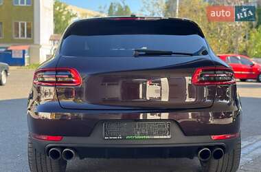 Внедорожник / Кроссовер Porsche Macan 2014 в 