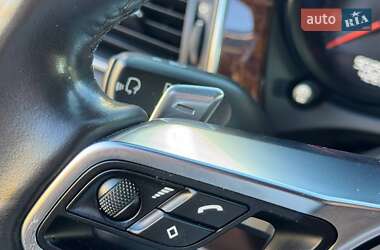 Внедорожник / Кроссовер Porsche Macan 2014 в 