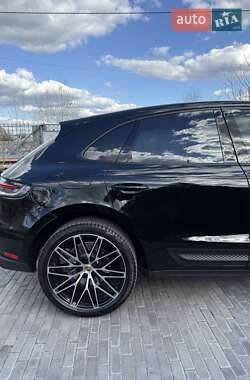 Внедорожник / Кроссовер Porsche Macan 2022 в 