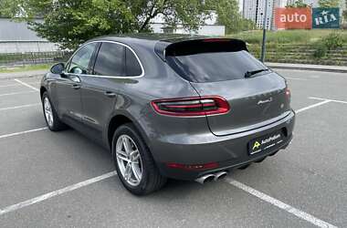 Внедорожник / Кроссовер Porsche Macan 2015 в 