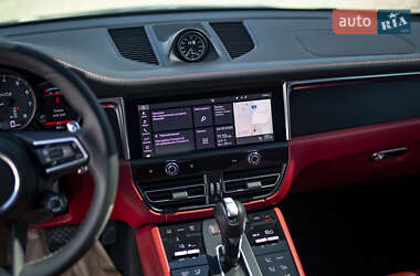 Внедорожник / Кроссовер Porsche Macan 2022 в 