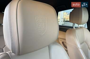 Внедорожник / Кроссовер Porsche Macan 2018 в 