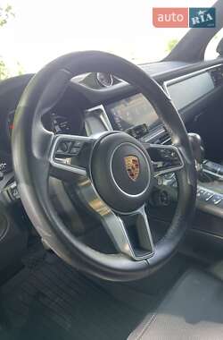Внедорожник / Кроссовер Porsche Macan 2020 в 