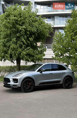 Позашляховик / Кросовер Porsche Macan 2019 в 