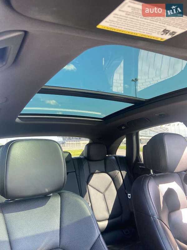 Внедорожник / Кроссовер Porsche Macan 2017 в Львове