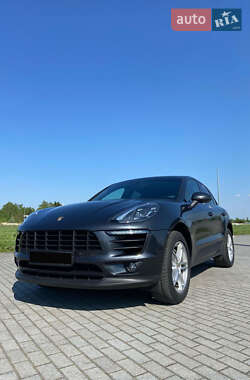 Внедорожник / Кроссовер Porsche Macan 2017 в Львове