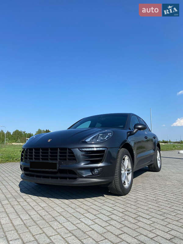 Внедорожник / Кроссовер Porsche Macan 2017 в 