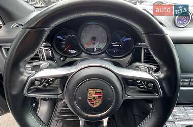 Позашляховик / Кросовер Porsche Macan 2017 в 
