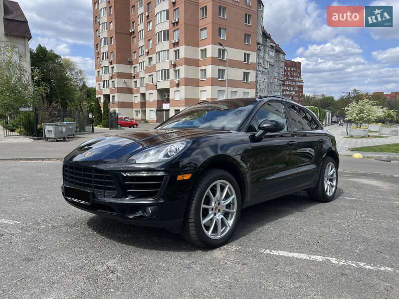Позашляховик / Кросовер Porsche Macan 2016 в 