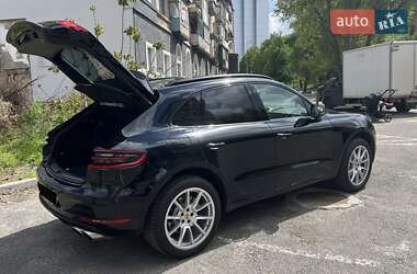 Позашляховик / Кросовер Porsche Macan 2016 в 