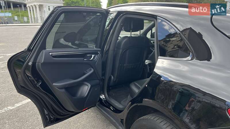 Внедорожник / Кроссовер Porsche Macan 2016 в Днепре