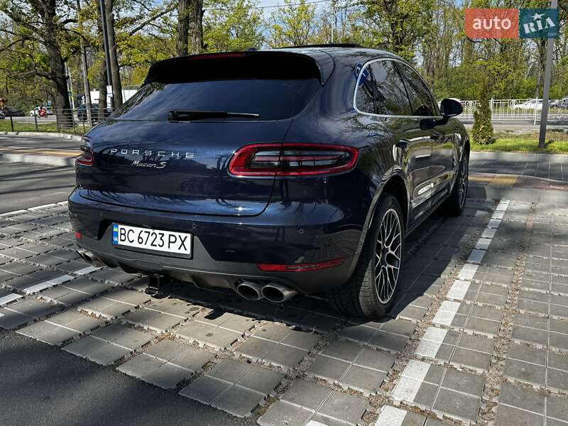 Внедорожник / Кроссовер Porsche Macan 2016 в Ирпене