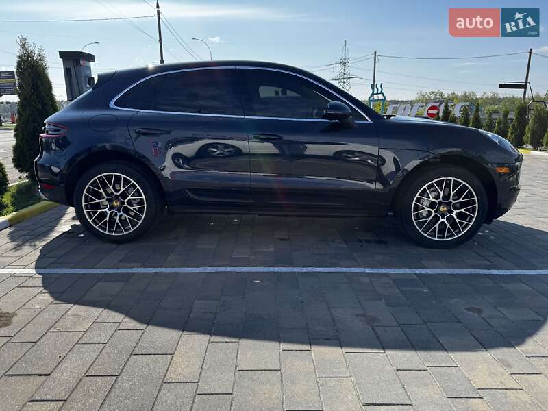 Внедорожник / Кроссовер Porsche Macan 2016 в Ирпене