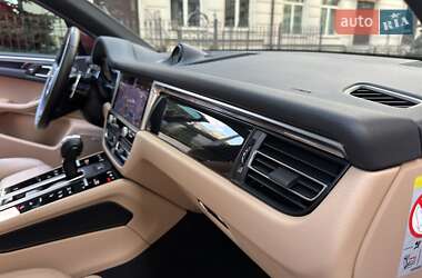 Внедорожник / Кроссовер Porsche Macan 2023 в 