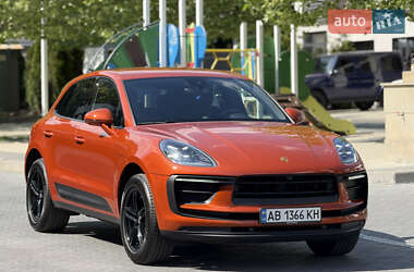 Позашляховик / Кросовер Porsche Macan 2022 в 
