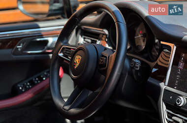 Внедорожник / Кроссовер Porsche Macan 2022 в 