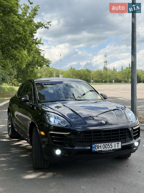 Позашляховик / Кросовер Porsche Macan 2015 в Одесі