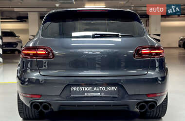 Внедорожник / Кроссовер Porsche Macan 2016 в 
