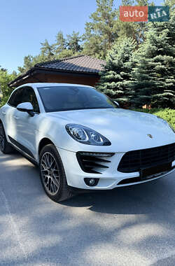 Позашляховик / Кросовер Porsche Macan 2016 в Дніпрі