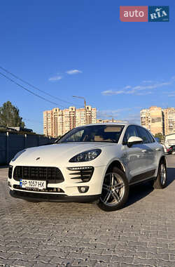 Внедорожник / Кроссовер Porsche Macan 2015 в 