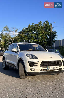 Внедорожник / Кроссовер Porsche Macan 2015 в 