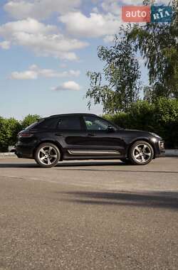 Позашляховик / Кросовер Porsche Macan 2023 в 