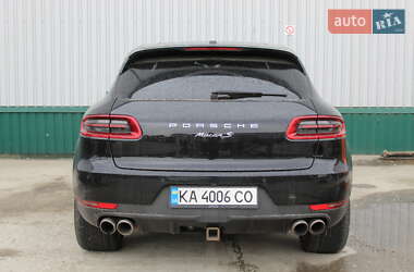 Внедорожник / Кроссовер Porsche Macan 2015 в 