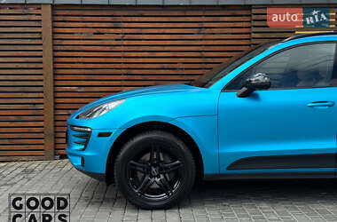 Внедорожник / Кроссовер Porsche Macan 2017 в 